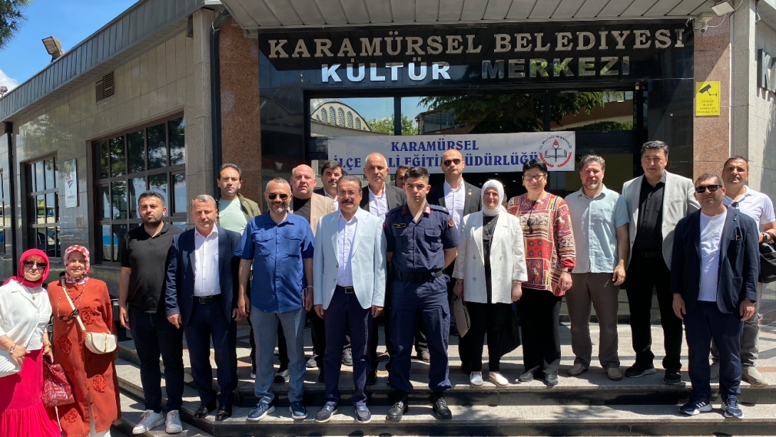 HAYAT BOYU ÖĞRENME ŞENLİĞİ BELEDİYE KÜLTÜR MERKEZİNDE GERÇEKLEŞTİRİLDİ
